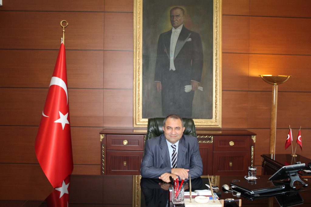 VALİ KABAN GAZETECİLERİ UNUTMADI