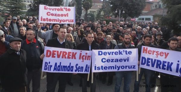 CEZAEVİNE HAYIR EYLEMLERİ SÜRÜYOR