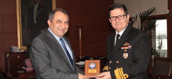 AMİRAL VALİYİ ZİYARET ETTİ