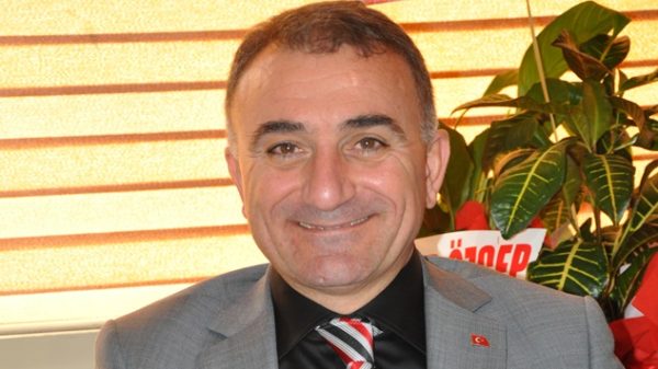 SESLİ YENİDEN SAHNEDE