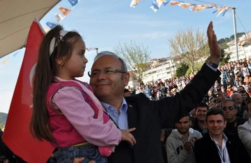 YENİDEN DİRİLİŞ!