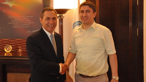 TAKIM DEMİRBAŞ’A EMANET