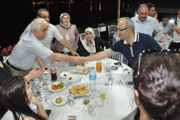 MECLİS ÜYELERİ İFTARDA BULUŞTU