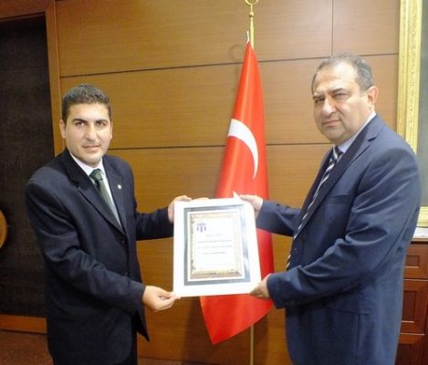 VALİ ONURSAL BAŞKAN OLDU