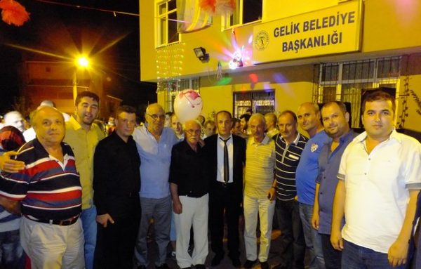 DEMİR DÜNYA EVİNE GİRDİ