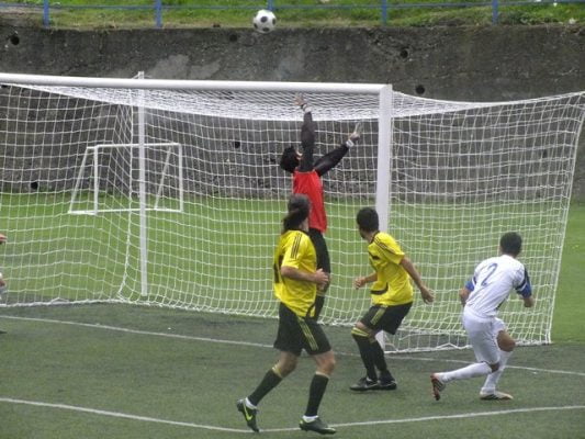 BAYAT GÜMBÜR GÜMBÜR GELİYOR