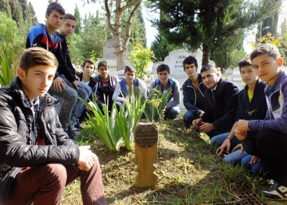 BAŞKANLARI İÇİN OKUDULAR