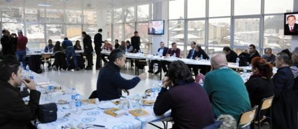 BAŞKAN GAZETECİLERİ UNUTMADI