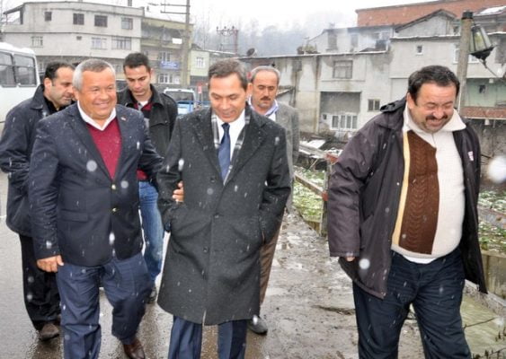 BİZİM İÇİN SİYASET İKİNCİ PLANDA