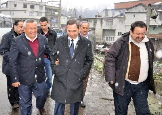 BİZİM İÇİN SİYASET İKİNCİ PLANDA