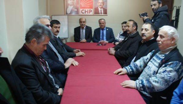 İKİNCİ SIRA KİMSE ONUN YANINDAYIZ..!