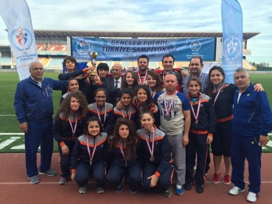 ALKIŞLARLA KARŞILANDILAR..!