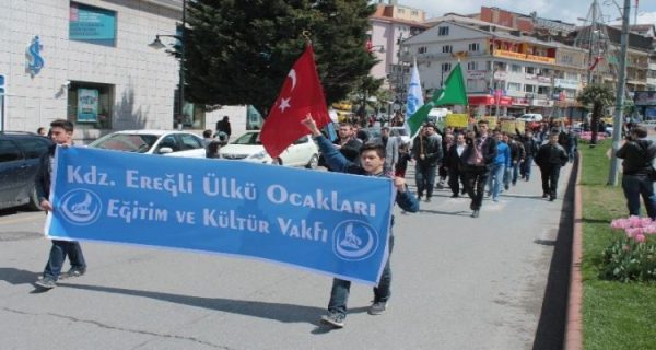 ÜLKÜCÜLERDEN PROTESTO..!