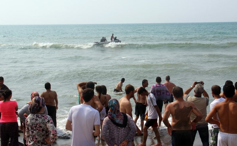 KURTARMAK İSTERKEN BOĞULDU..!