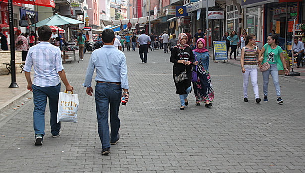 BEKLEDİKLERİ GİBİ OLMADI..!