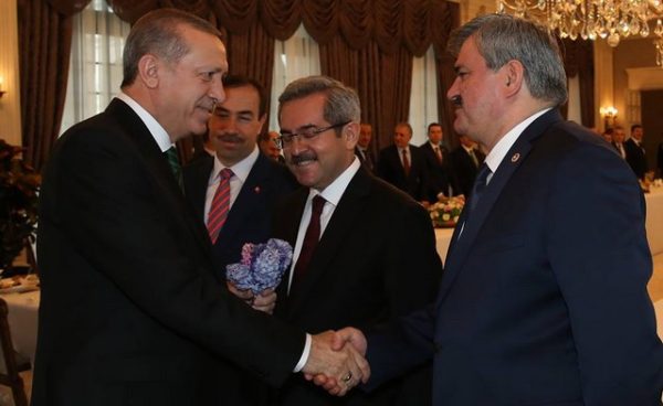 CUMHURBAŞKANI İLE GÖRÜŞTÜ