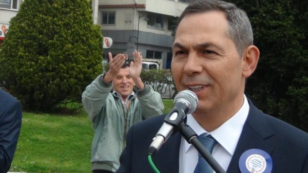 UYSAL: HEPSİNİN ÖNÜNDE SAYGIYLA EĞİLİYORUM
