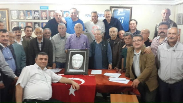 YENİ MAHALLESPOR KONGRE YAPTI