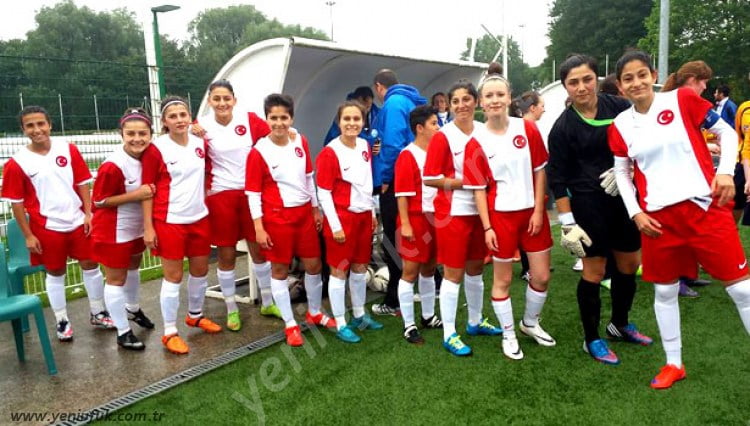 GURURUMUZ FRANSA’DA FARK ATTI: 9-2