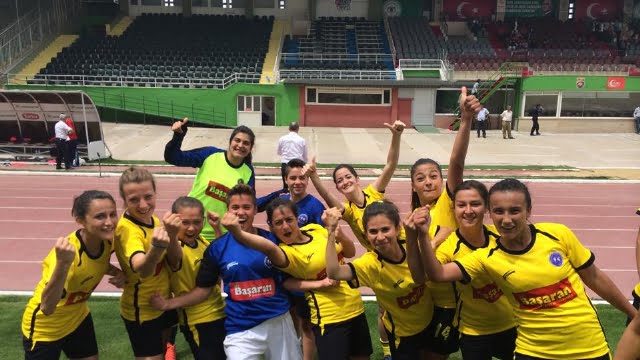 Ereğli Lisesi Kız Futbol Takımı Türkiye Şampiyonu Oldu