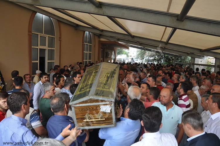 BABA KARAAHMETOĞLU’NA SON VEDA..