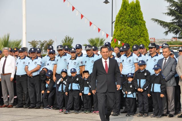 ZABITA HAFTASI KUTLANIYOR.. BAŞKAN HÜSEYİN UYSAL; “ZABITA BELEDİYENİN AKLI VE VİCDANI”