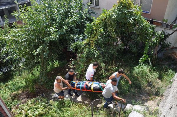 EVDE ANAHTARI UNUTMASI CANINDAN EDİYORDU.