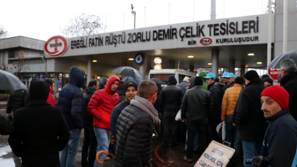 İŞÇİ GREVE GİDİYOR..