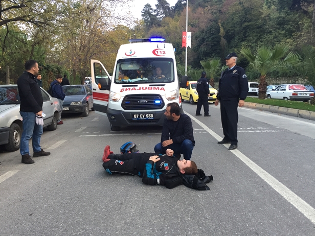 İLACINI İÇMEYİNCE GÖZLERİ KARARAN SÜRÜCÜ KAZA YAPTI ..