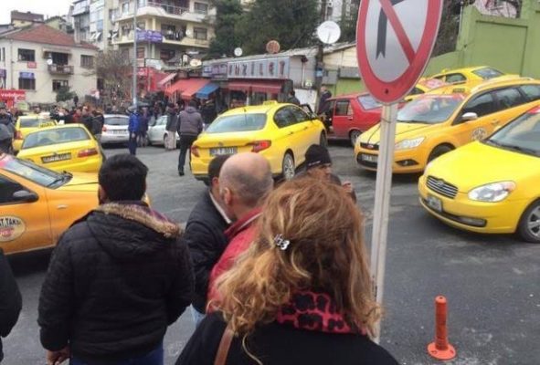 PARK KAVGASINDA KAN AKTI: 5 YARALI