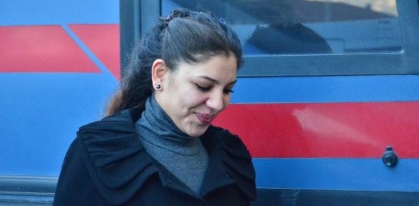 ZORLA ALI KOYNULAN KADIN’IN TUTUKLULUĞU DEVAM EDİYOR..