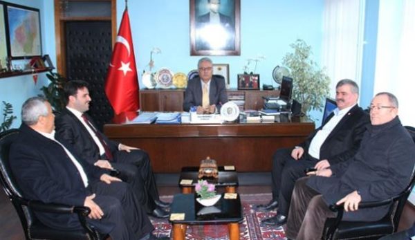 ÇATUROĞLU’NDAN REİNA YORUMU