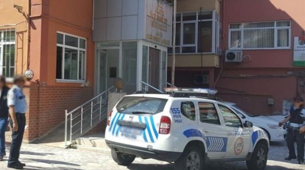 OKULU MESKEN TUTAN HIRSIZLAR YAKALANDI