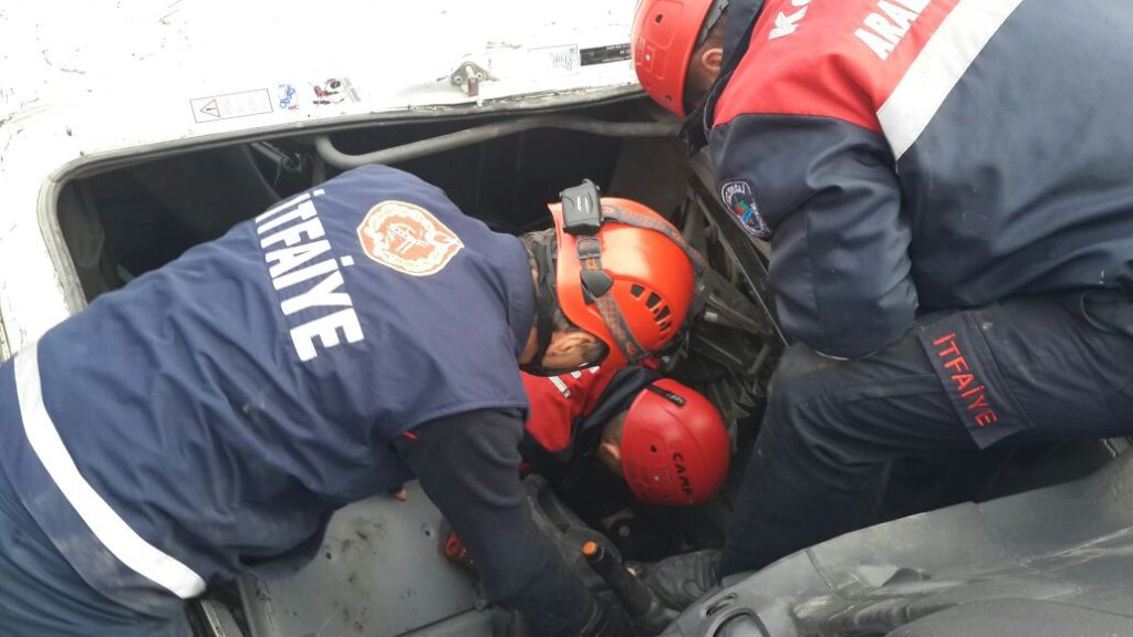 TIR SÜRÜCÜSÜ ÖLDÜ