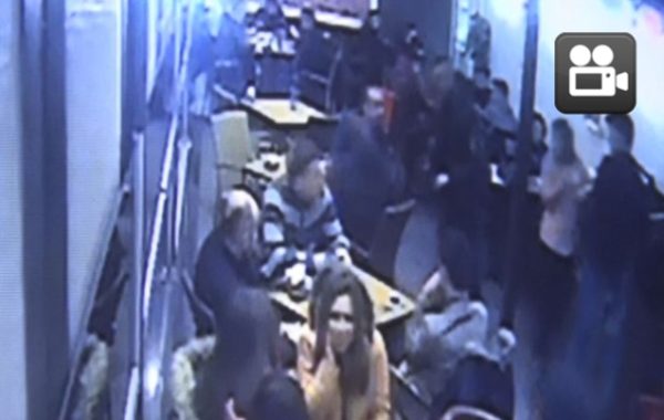 SALDIRI ANI GÜVENLİK KAMERASINDA