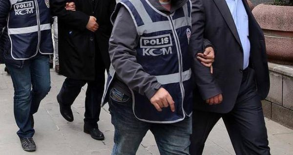 EMLAKÇI VE EV HANIMI GÖZALTINDA