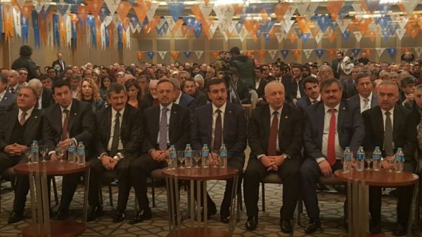 MUHALEFETİN DÜNYADAN HABERİ YOK!