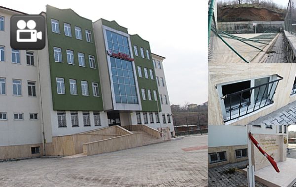 ATIL VAZİYETTE DURUYOR