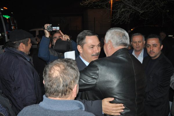 UYSAL, HAYIRCILARI EVETÇİ YAPIYOR