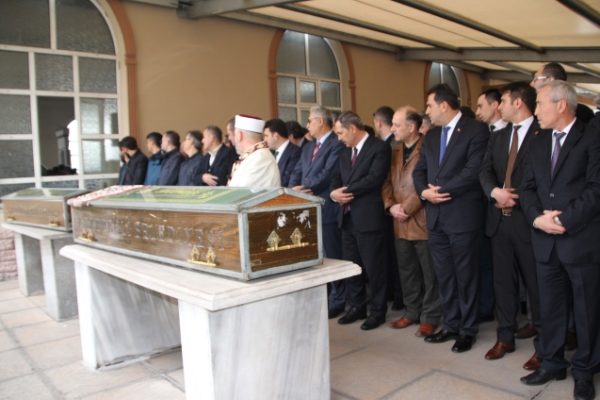 AĞLAR VE BALIKÇI TOPRAĞA VERİLDİ