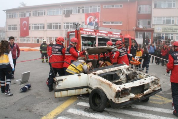 SANKİ GERÇEKTİ