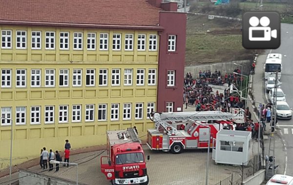OKULDA YANGIN ÇIKTI
