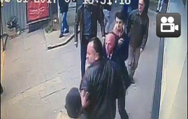 BIÇAĞI GÖRÜNCE…