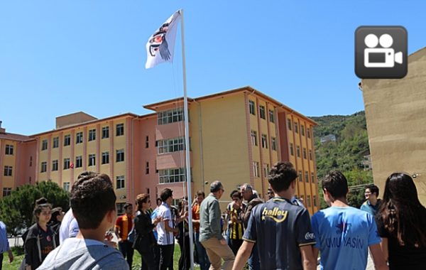 TARAFTAR ÖRĞENCİLERDEN DOSTLUK MESAJI