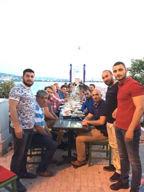 A�Az ADAMLARI, A�FTAR YEMEAzA�NDE BULUAzTU..