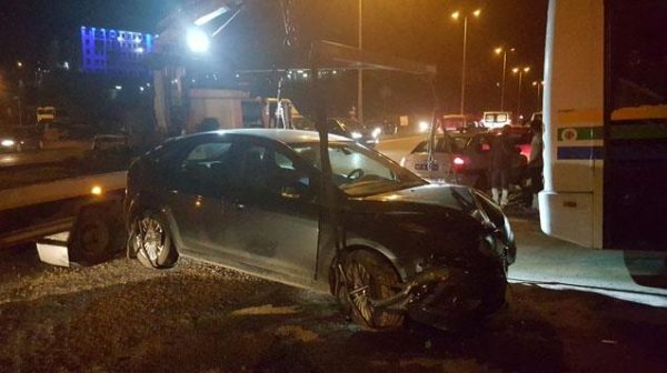 HALK OTOBA?SA? VE OTOMOBA�L A�ARPIAzTI 2 YARALI..