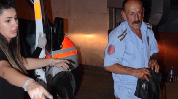 ZONGULDAK’TA OTOPARK GA�REVLA�SA�NA� DEMA�R A�LE YRALADILAR..