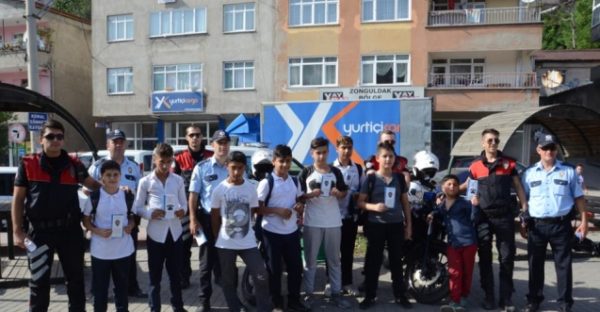 POLA�S’TEN A�OCUKLARIN KORUNMASINA YA�NELA�K DENETA�M UYGULAMASI..