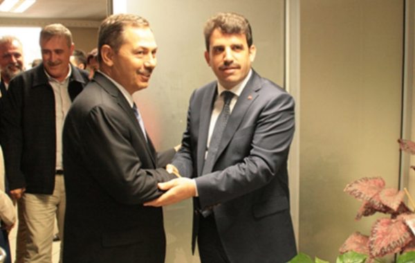 UYSAL’DAN AKP’YE HAYIRLI OLSUN ZA�YARETA�..