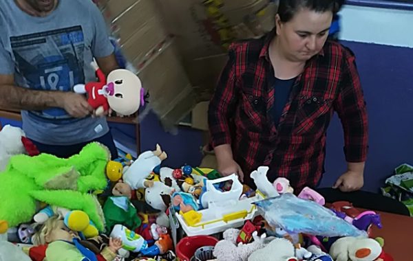 BA�R OYUNCAK BA�R MUTLULUK KAMPANYASI ‘NA A�OCUKLAR VE AA�LELERA�NDEN  DESTEK..
